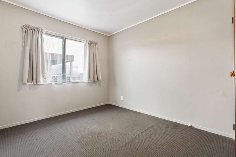 Photo of property in 1 Templeton Place, Clendon Park, Auckland, 2103