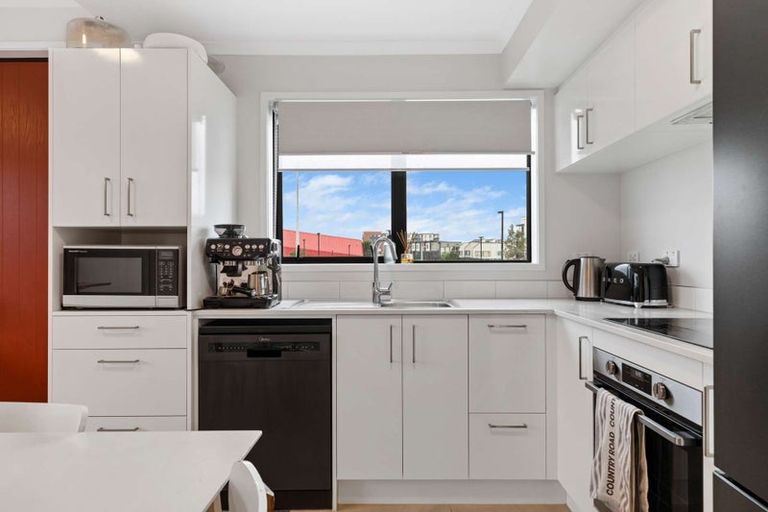 Photo of property in 30 Raranga Lane, Hobsonville, Auckland, 0616