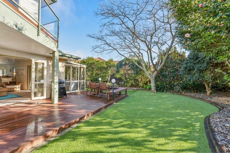 Photo of property in 22 Bermuda Place, One Tree Point, 0118