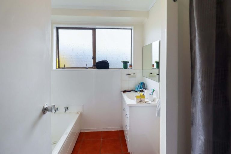 Photo of property in 12 Blueberry Grove, Timberlea, Upper Hutt, 5018