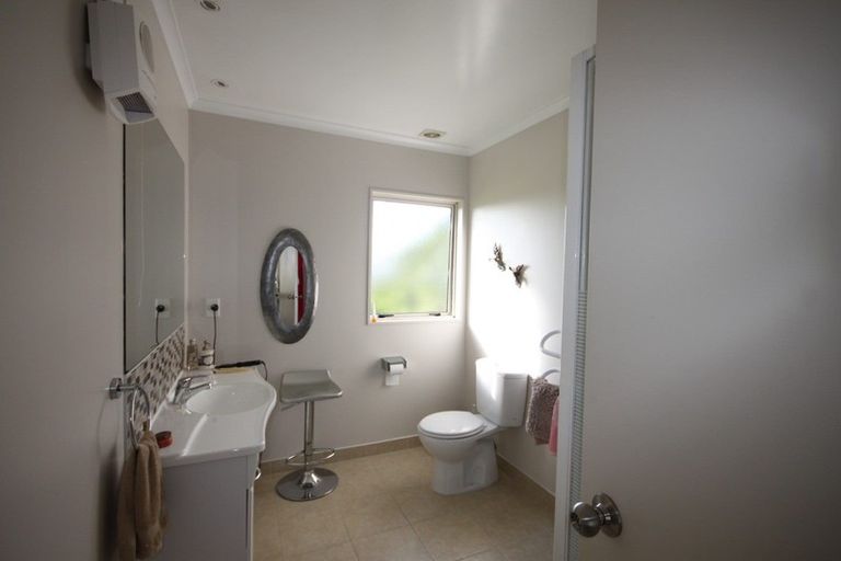 Photo of property in 1139 Hikuai Settlement Road, Pauanui, Hikuai, 3579