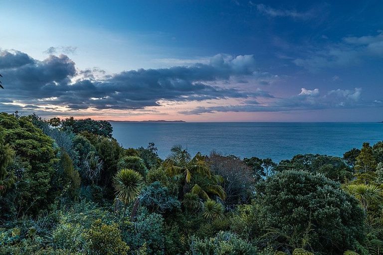 Photo of property in 305 State Highway 10, Cable Bay, 0420