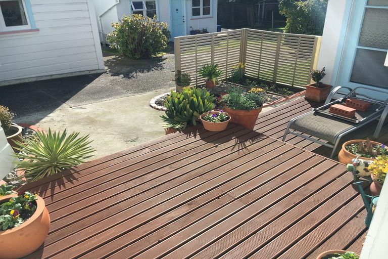 Photo of property in 71 Pirie Street, Mount Victoria, Wellington, 6011