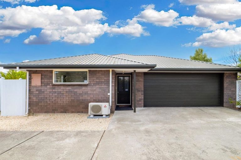 Photo of property in 2/200 Wainoni Road, Avondale, Christchurch, 8061