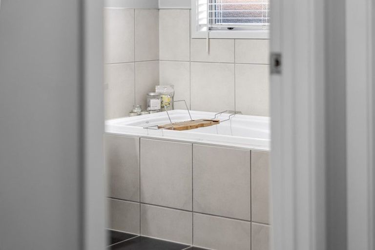 Photo of property in 7 Barrington Drive, Huntington, Hamilton, 3210