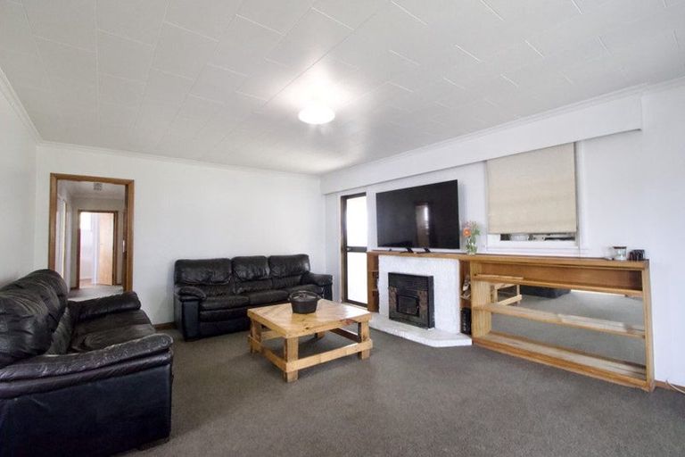 Photo of property in 15 Barrett Road, Whalers Gate, New Plymouth, 4310