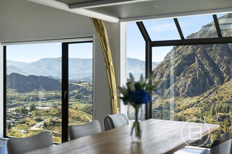 Photo of property in 12 Crows Nest Road, Arthurs Point, Queenstown, 9371