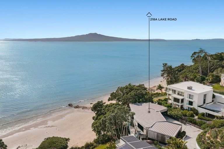 Photo of property in 218a Lake Road, Hauraki, Auckland, 0622