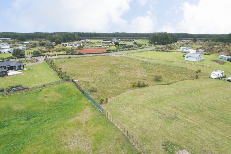 Photo of property in 10 Kanuka Drive, Waitarere, Levin, 5510