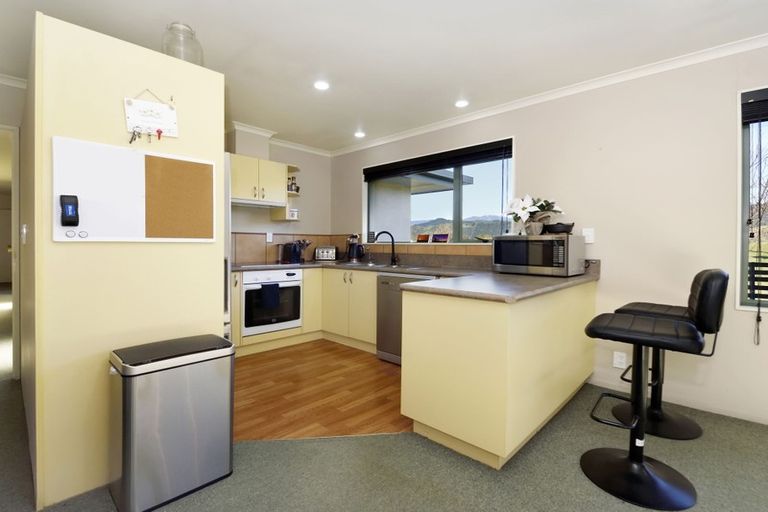 Photo of property in 8 Longfields Road, Brightwater, 7022