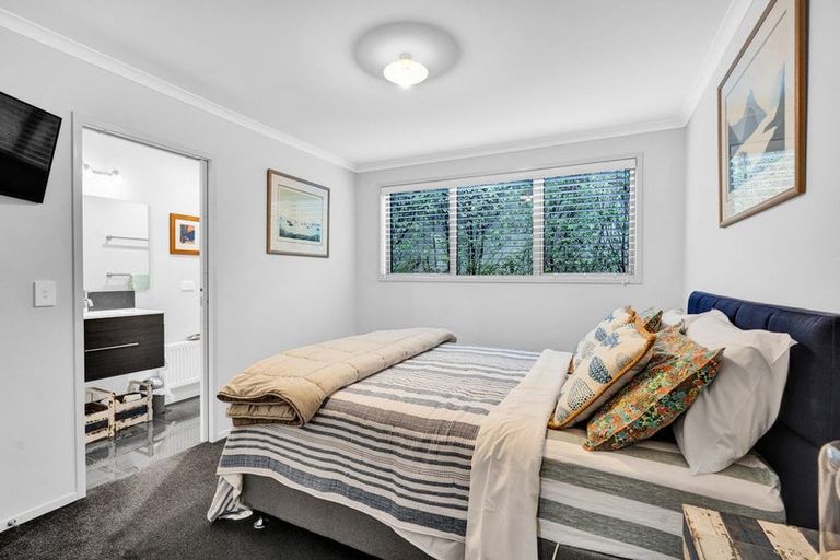 Photo of property in 3 Baring Terrace, Strandon, New Plymouth, 4312