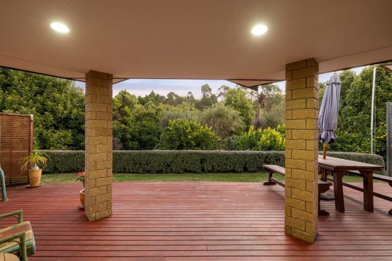 Photo of property in 153 Oteki Park Drive, Welcome Bay, Tauranga, 3112