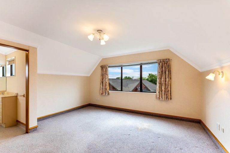 Photo of property in 26 Comeskey Grove, Elderslea, Upper Hutt, 5018