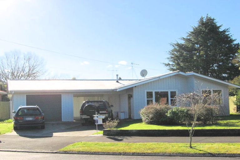 Photo of property in 11 Eton Drive, Hillcrest, Hamilton, 3216