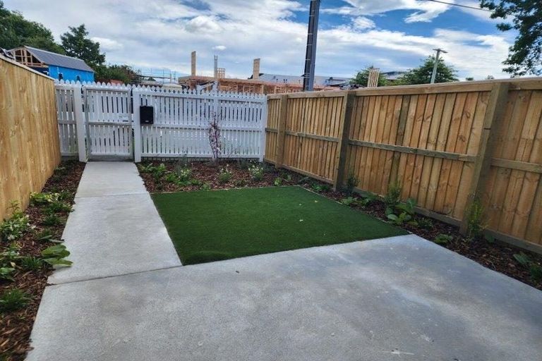 Photo of property in 4/40 New Brighton Road, Shirley, Christchurch, 8061