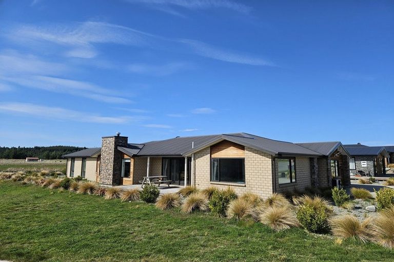 Photo of property in 17 Andrew Don Drive, Lake Tekapo, 7999