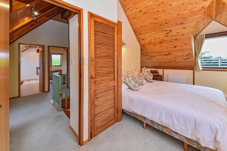 Photo of property in 47 Cherrington Road, Clevedon, Papakura, 2582