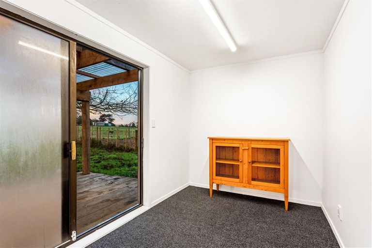 Photo of property in 877 Kahikatea Flat Road, Waitoki, Kaukapakapa, 0871