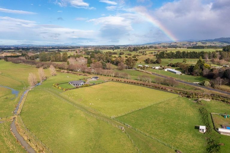 Photo of property in 64b Opaki Kaiparoro Road, Opaki, 5871