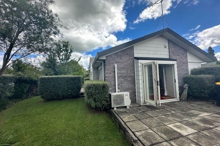 Photo of property in 54 Browning Street, Leamington, Cambridge, 3432