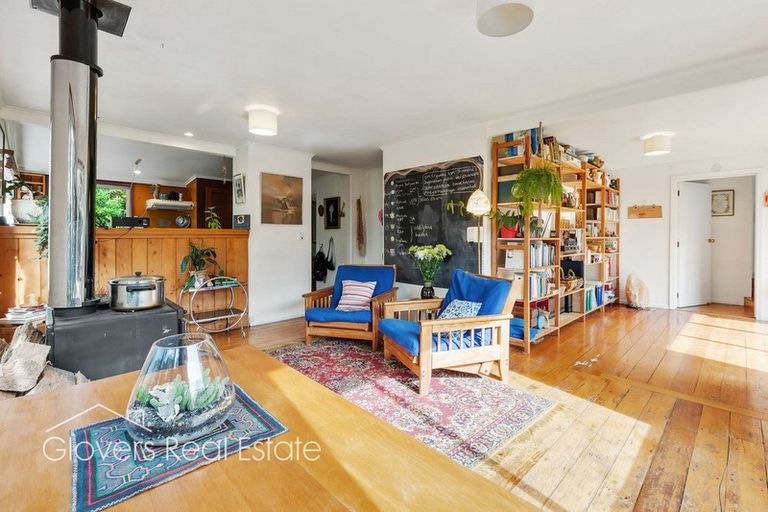 Photo of property in 205 Victory Road, Laingholm, Auckland, 0604