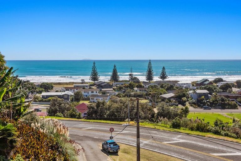 Photo of property in 2 Kowhai Street, Ohope, 3121