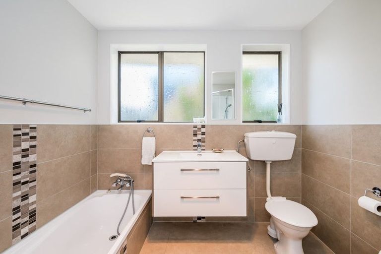 Photo of property in 3 Atua Street, Waikanae Beach, Waikanae, 5036