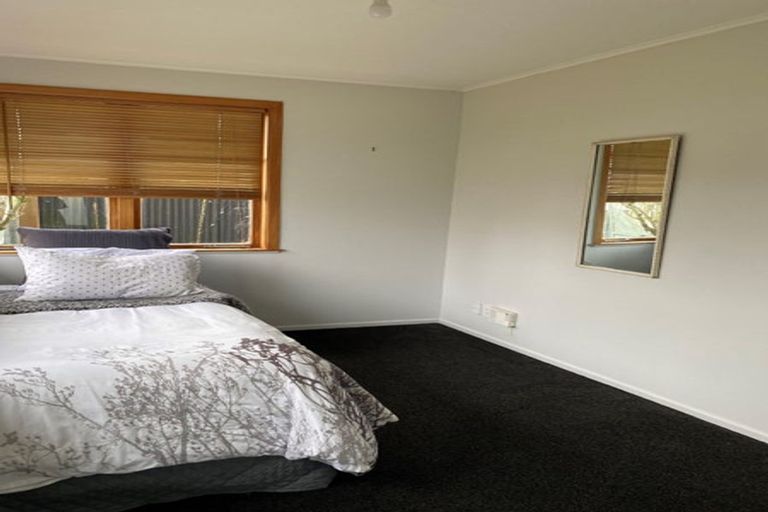 Photo of property in 22 Peters Avenue, Cloverlea, Palmerston North, 4412
