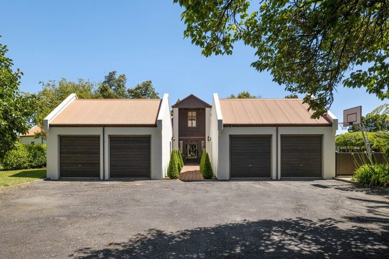Photo of property in 221 Awai Road, Tarurutangi, New Plymouth, 4372
