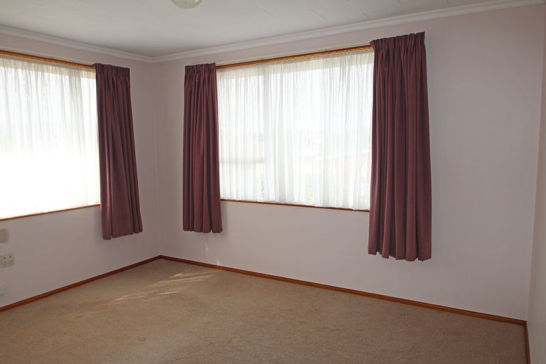 Photo of property in 8a Stuart Street, Holmes Hill, Oamaru, 9401