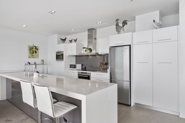 Photo of property in Sentinel Apartments, 2501/3 Northcroft Street, Takapuna, Auckland, 0622