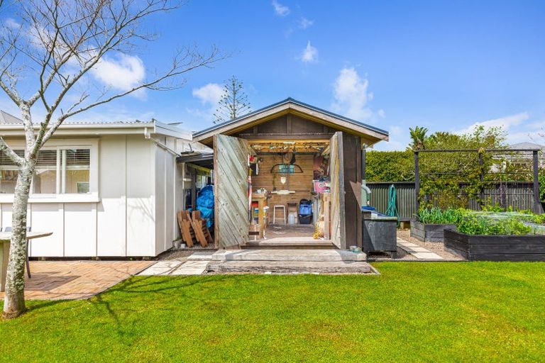 Photo of property in 203 Victoria Road, Devonport, Auckland, 0624