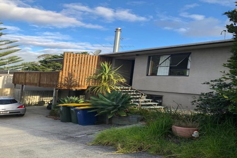 Photo of property in 37 Bayview Road, Bayview, Auckland, 0629