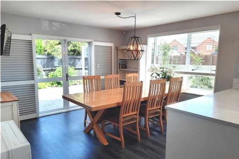 Photo of property in 38 Normans Road, Strowan, Christchurch, 8052