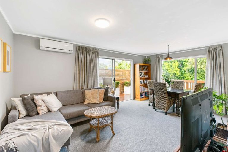 Photo of property in 1/7 Neptune Avenue, Beach Haven, Auckland, 0626