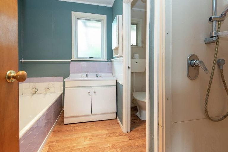 Photo of property in 152 Cascades Road, Pakuranga Heights, Auckland, 2010