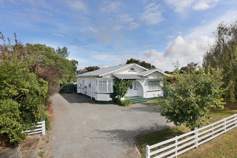 Photo of property in 16 Lyon Street, Marton, 4710