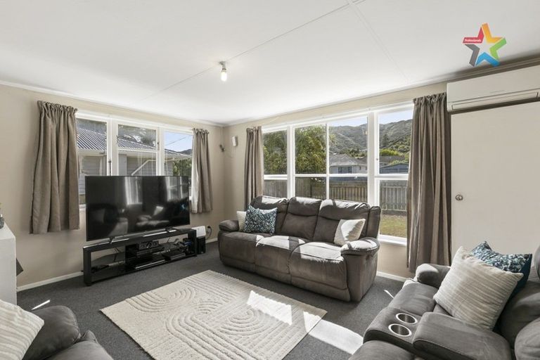 Photo of property in 43 Wise Street, Wainuiomata, Lower Hutt, 5014