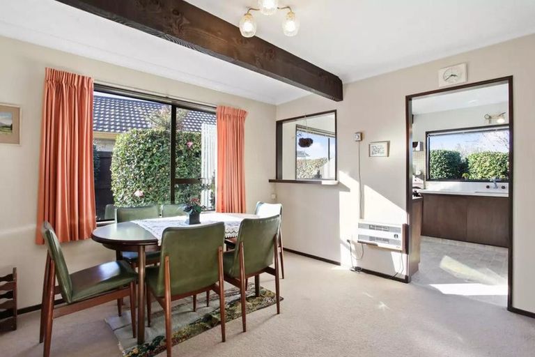 Photo of property in 25 Wyatt Place, Russley, Christchurch, 8042