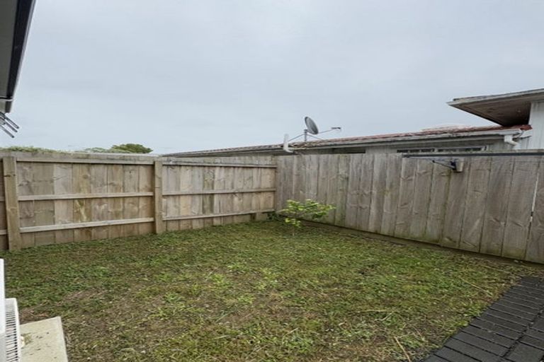 Photo of property in 2/30 Arnwood Street, Manurewa, Auckland, 2102