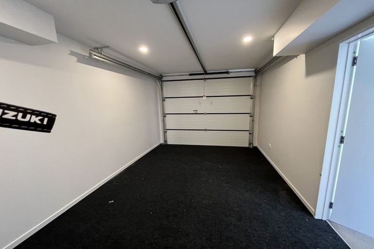 Photo of property in 5/535 Swanson Road, Ranui, Auckland, 0612