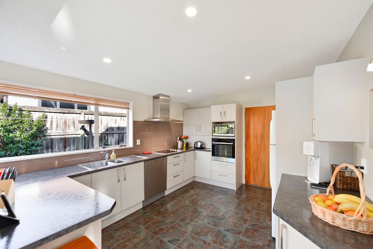 Photo of property in 1a Whaka Terrace, Huntsbury, Christchurch, 8022