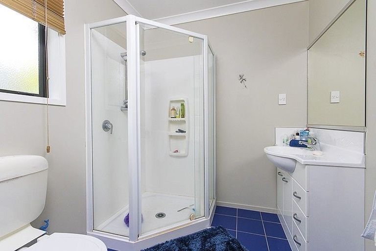 Photo of property in 22 Kaiwaka Road, Waiuku, 2123