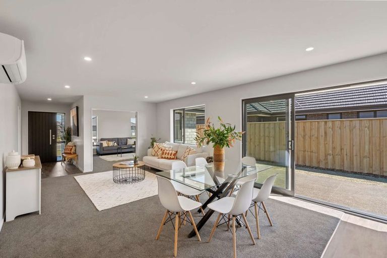 Photo of property in 5 Frogmore Way, Rolleston, 7615