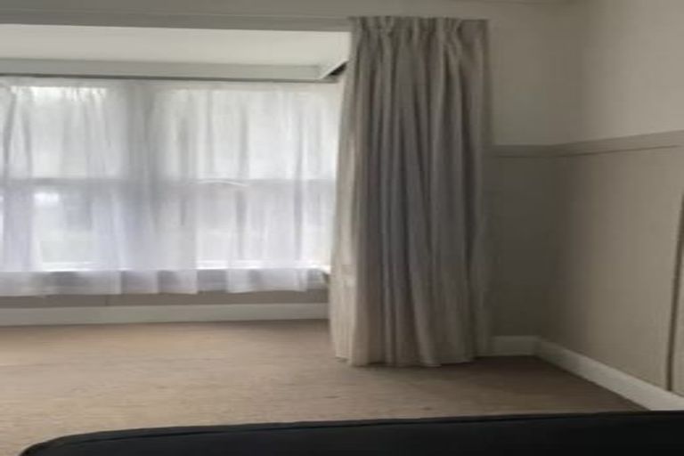 Photo of property in 74 Kilbirnie Crescent, Kilbirnie, Wellington, 6022