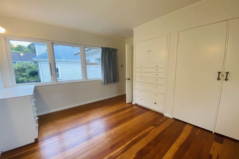 Photo of property in 127 Upland Road, Kelburn, Wellington, 6012