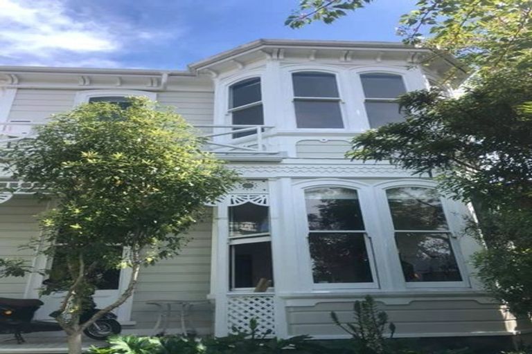 Photo of property in 355 The Terrace, Te Aro, Wellington, 6011