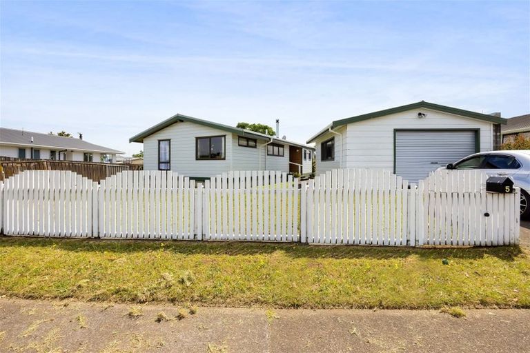 Photo of property in 5 Penrod Drive, Bell Block, New Plymouth, 4312