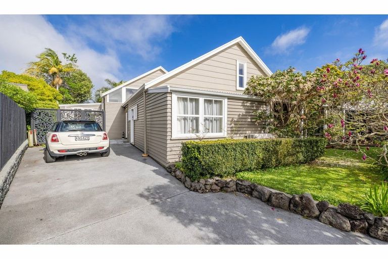 Photo of property in 11 Fairway Drive, Kerikeri, 0230