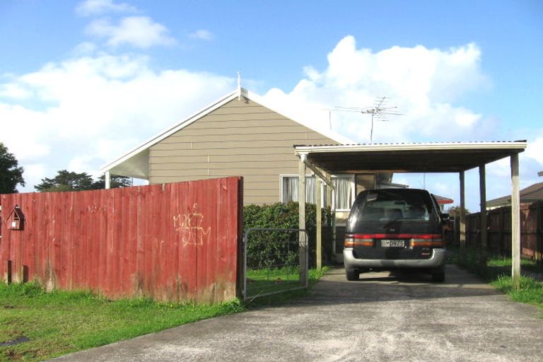 Photo of property in 18 Elisa Lane, Ranui, Auckland, 0612